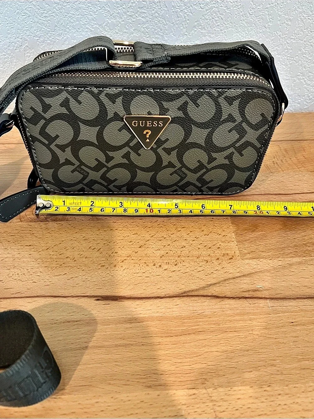 GUESS Logo Crossbody Bag Gray & Black